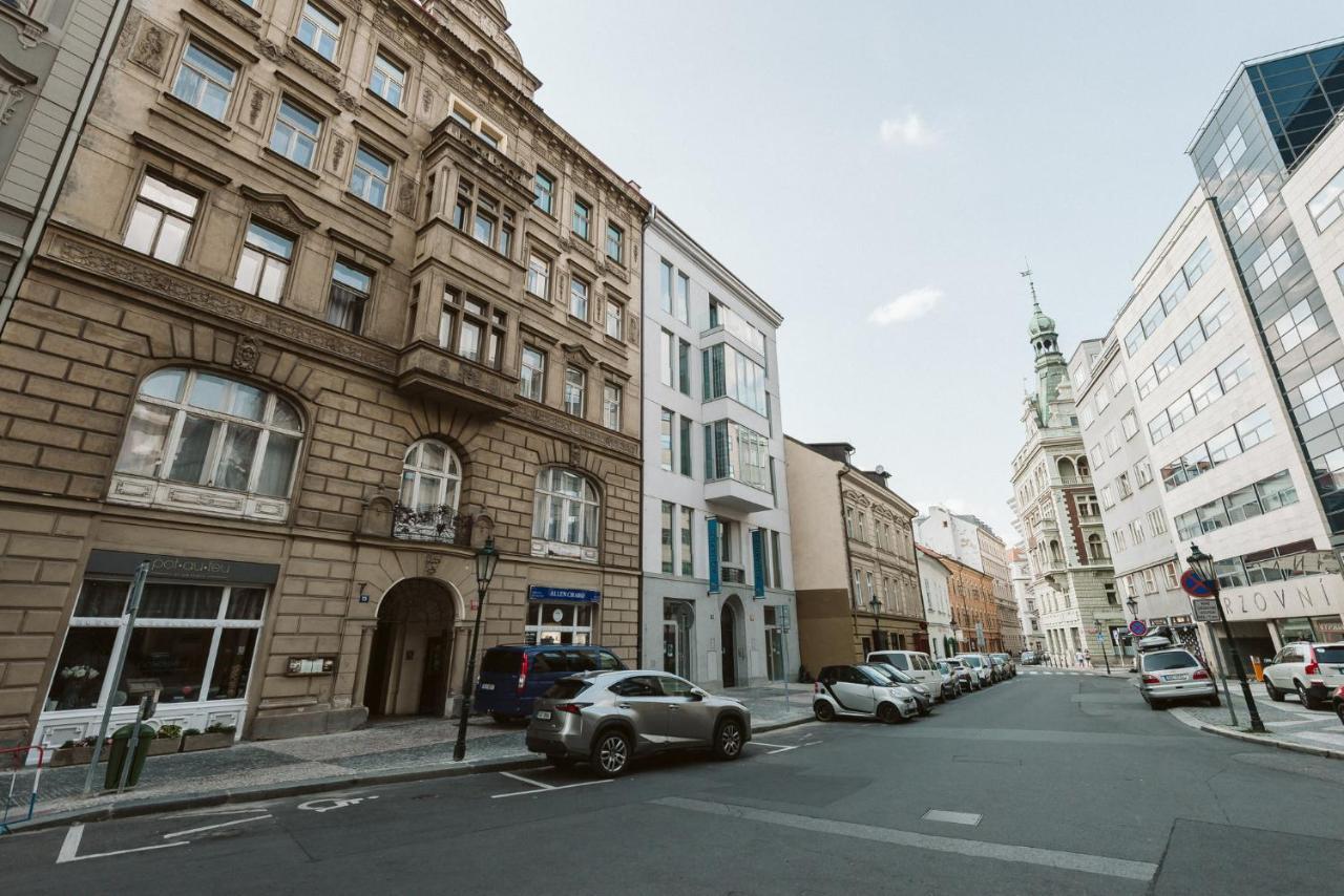 Lil Apartment With Tyn Cathedral View, Parking & Ac Prága Kültér fotó